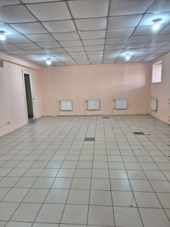 Продається приміщення вільного призначення на Митниці - фото 1