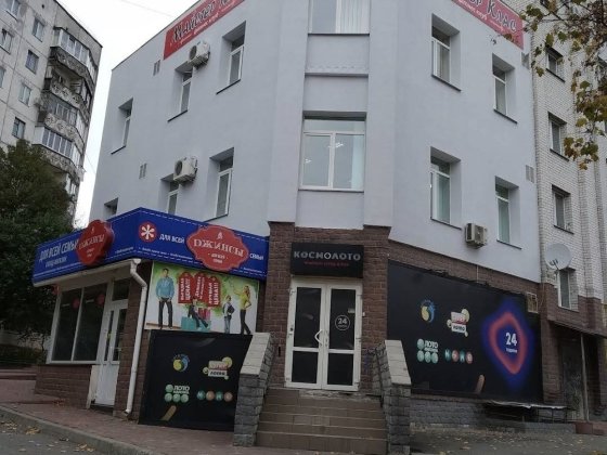 Продаж комерційного фасадного приміщення  121 м2 ,р-н Нива ТОРГ Чернігів