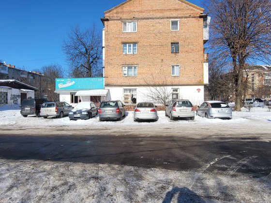 Продам приміщення на вул. Шимка з парковкою Вінниця