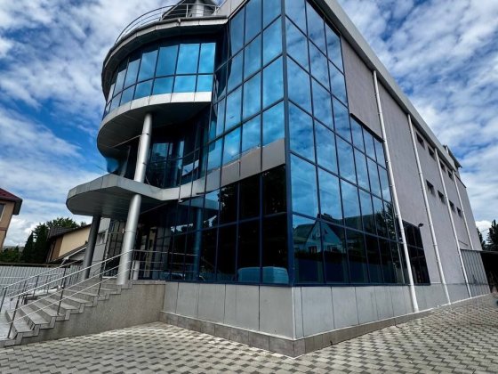 Продаж комерційної будівлі по Хмельницькому шосе Вінниця