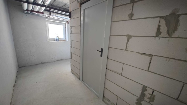 Продам  кладовку-комору 5;8 м.кв ЖК СОфия Київська - фото 1