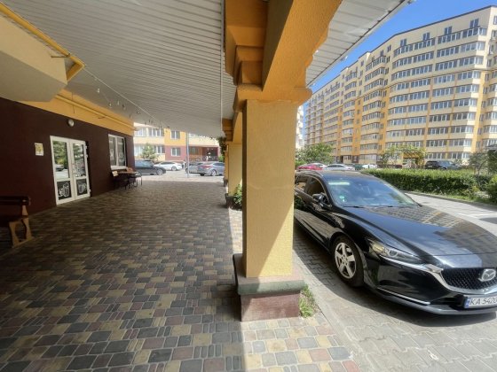 Приміщення на фасаді ЖК Київський маєток 80 м2 Софиевская Борщаговка