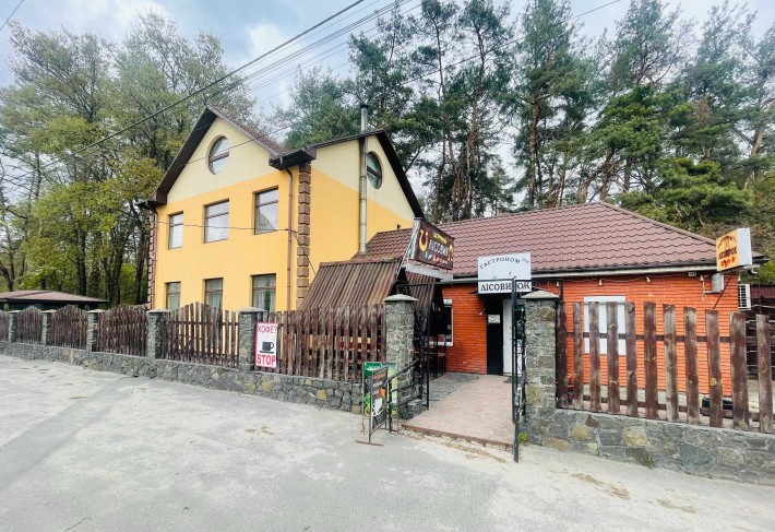 Унікальна ділянка на Петропавлівській Борщагівці: фасад центральної дороги, діючий продуктовий магаз - фото 1