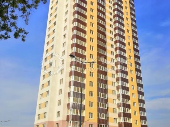 Продаж 2-к квартири пров. Моторний 11б