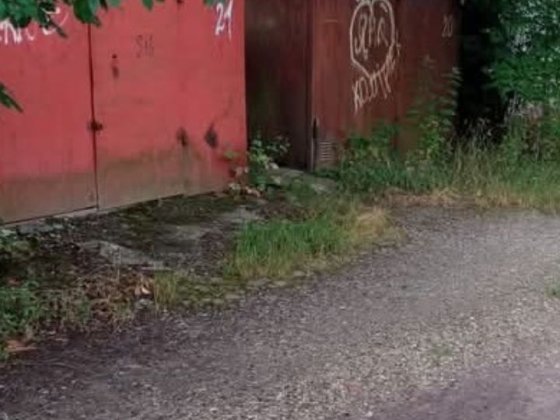 Гараж здам металевий мікрорайон р-н Сільпо медичний  гуртожиток. Каменец-Подольский