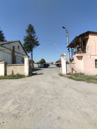 Здам стоянку біля Астарти - фото 1