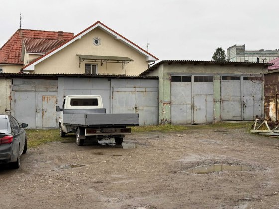 Здам в оренду гаражі Сколівська 1 / виробничі приміщення/магазин/офіс Стрий