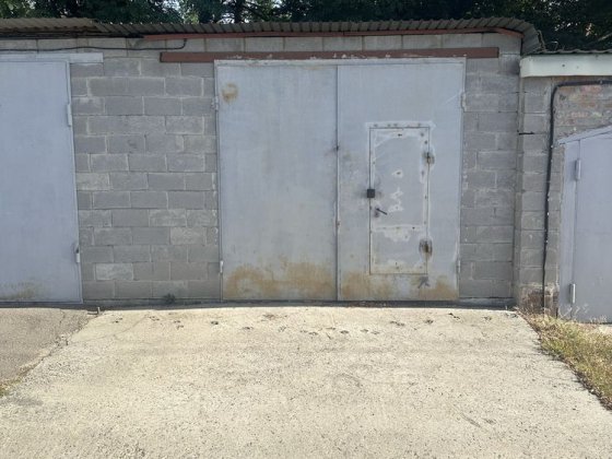Здам великий гараж на Бориспільскій Київ