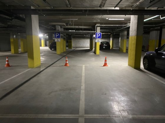 Оренда паркінгу, Шевченківський р-н., ЖК Камертон, вул. Річкова 4 Київ