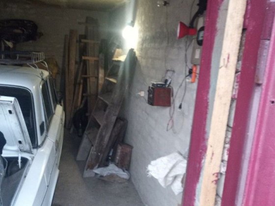 Сдам два гаража за Роковатой недорого, для авто, под склад, рядом 44-й, сдам гараж в оренду можно дл Кривой Рог