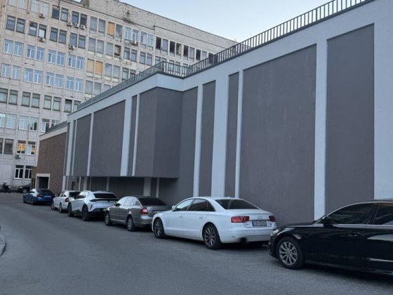 Здам в оренду  паркомісце Київ