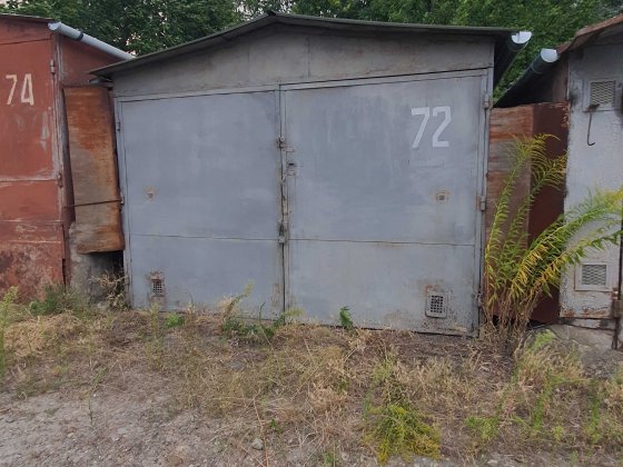 Здам в ОРЕНДУ гараж ЦЕНТР міста Чернівці Висота воріт 197 см. Черновцы