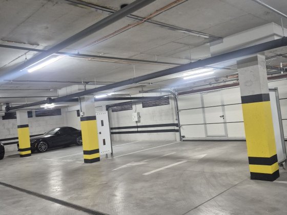 Оренда паркомісця  в ЖК Маршал( вул.Набережна Перемоги,128). Днепр