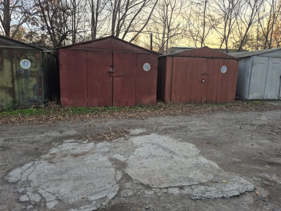 Здам металевий гараж в кооперативі Онежський. Днепр