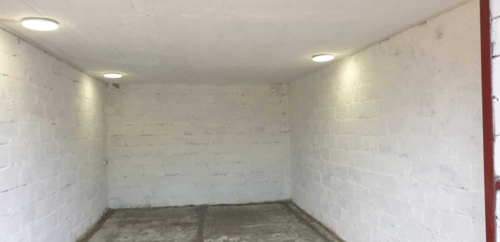 Оренда гаража 22 м.кв. Нове велике сухе приміщення з керамзітоблоків. - фото 1