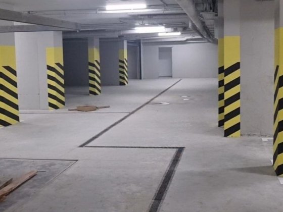 Оренда підземного паркомісця в новобудові від власника м.Львів, вул.Коновальця 21 Львов