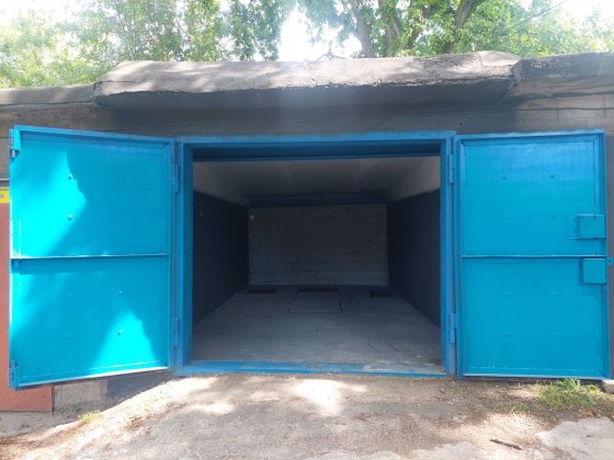 Продам гараж в хорошем живом кооперативе Каменское