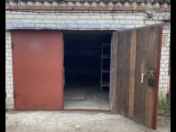 гараж в районі залізничного ринку Ізюм