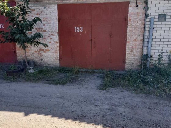 продам гараж в кооперативі "Залізничник" Ніжин