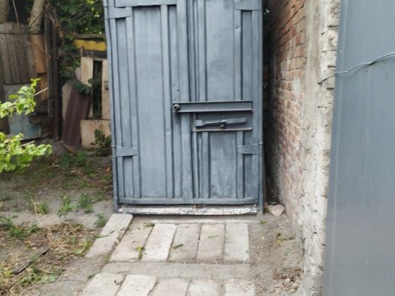 Продам контейнер (сарай)в центрі міста Павлоград