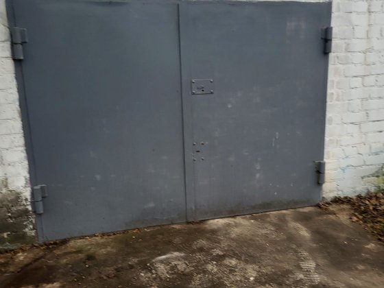 Продам гараж в черте міста,за Хлебзаводом, в кооперативе Ветеран. Ціна 100000 грн. Павлоград