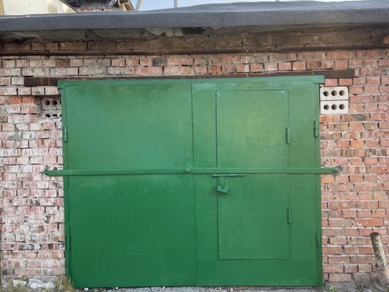 Продам гараж , район Південно-західний, гаражний масив «Співдружність» Хмельницкий