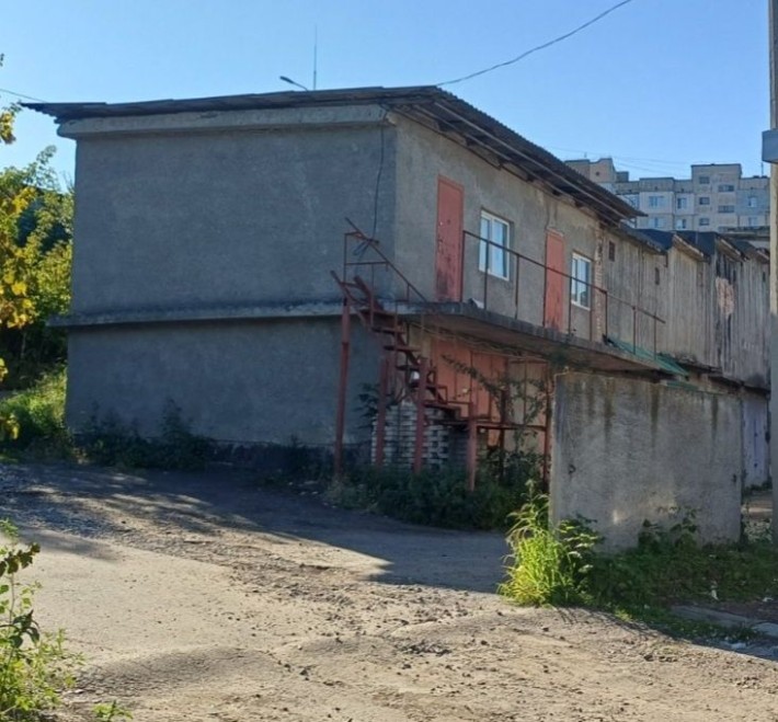 Продаж двох спарених двоповерхових  гаражів. Львівське шосе 14. - фото 1