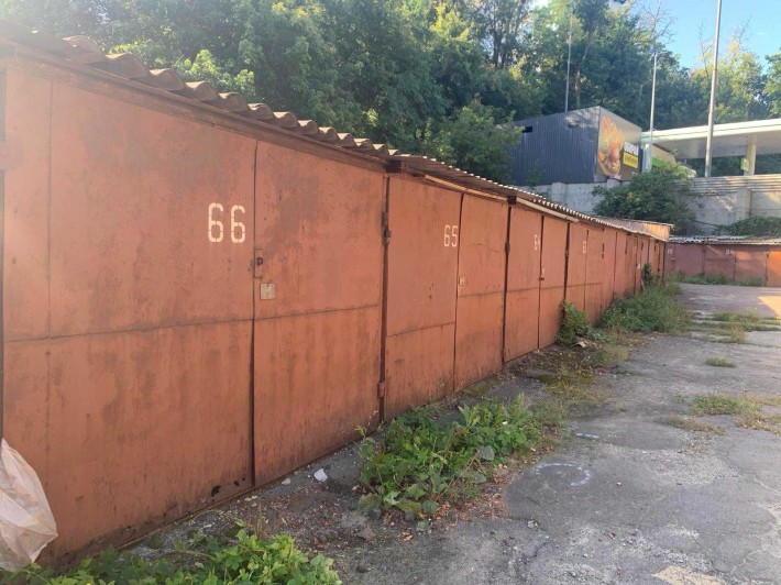 Продам гараж в Гаражному кооперативі на вулиці Глибочицька 10 - фото 1