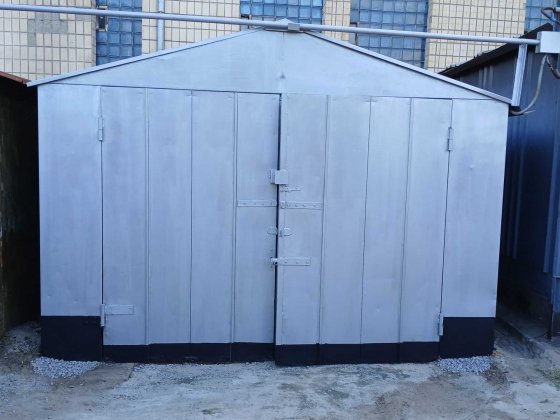 Продам металевий гараж та місце в гаражному кооперативі. Київ
