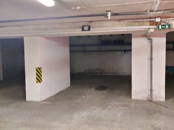 Продам паркомісце! Бажана 1м , м. Позняки Київ