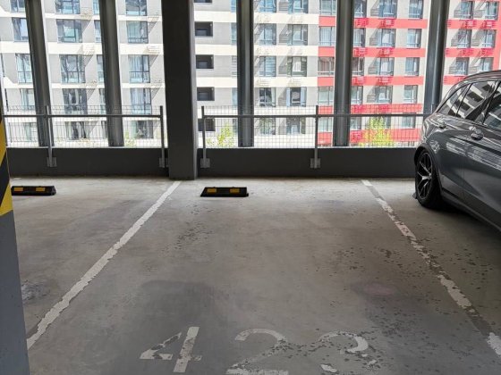Продам паркінг ЖК Варшавський 3 Олександра Олеся 25 Київ