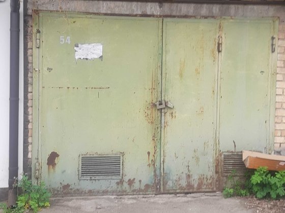 Продам гараж возле ЖК Голосеевский, кооператив "Днепр". кирпичный. Київ