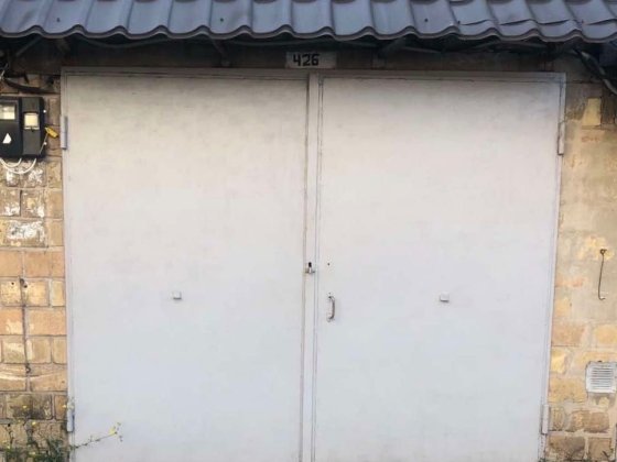Продаю цегляний гараж Київ