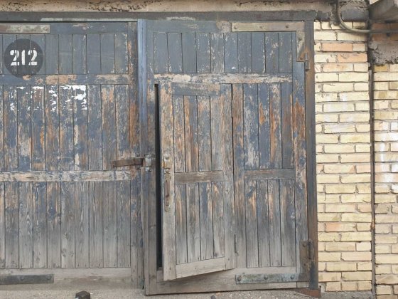Продам цегляний гараж, з документами (витяг з ДРРП), пр. Лобановського 8Б Київ