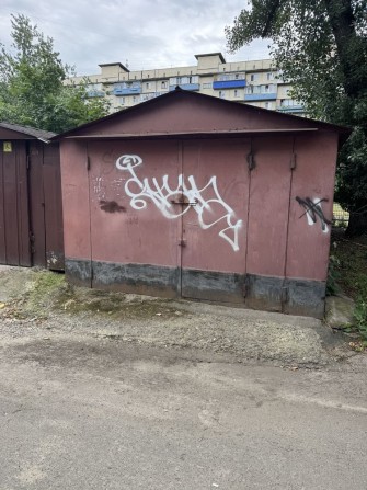 Продам гараж на Оболоні біля ТЦ Дрімтаун перша лінія - фото 1