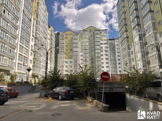 Продам паркомісце в ЖК Містечко Центральне Івано-Франківськ