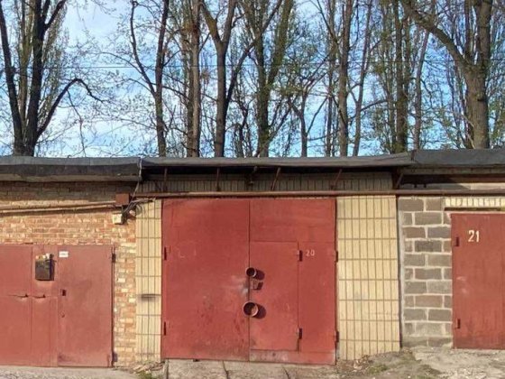 Продам большой гараж  новобеличи 11м на 3,6м метро академгородок  ГК Самара ул.малинская 22 Киев