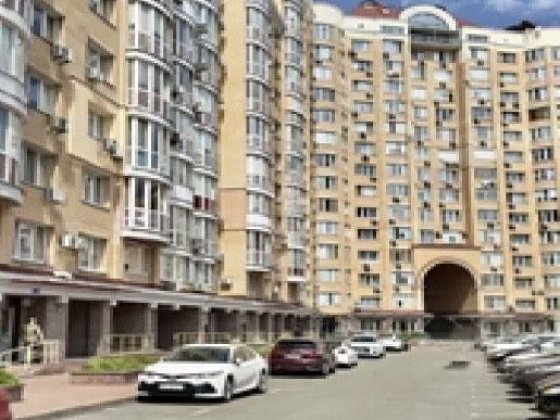 Продається паркінг  В. Івасюка 6, нижн рівень Київ