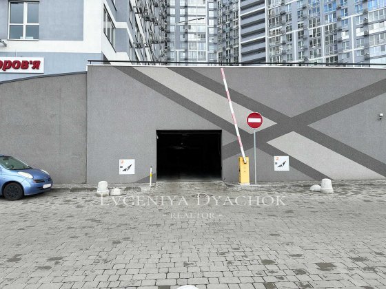 Продаж паркомісць в ЖК Лебединый, Ревуцького, 40-В Київ