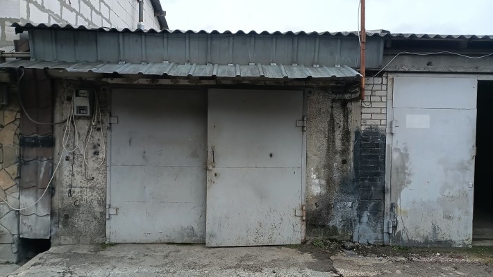 Гараж, сто. Возле метро Сирец. - фото 1