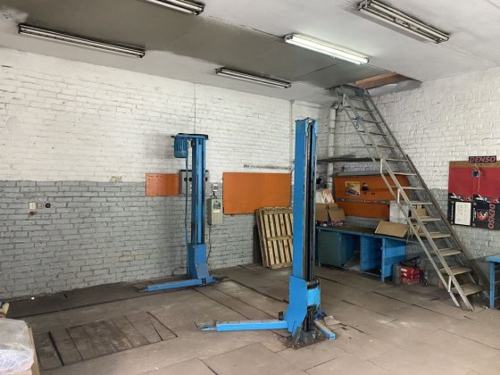 Продам гараж 2 этажа , подвал Киев