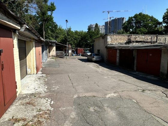 Продам гараж з документами, Печерськ, Гбк Перемога, Гбк Прбеда,  Лабораторний проулок 9 Київ