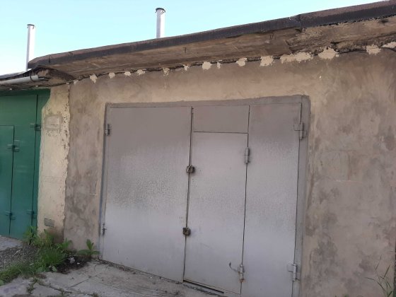 Продам цегляний гараж, вул. Лохвицька, яма, підвал, 6м х 4м. Черновцы