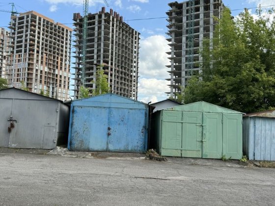 Гараж цертр міста Central Park Vinnytsia Вінниця
