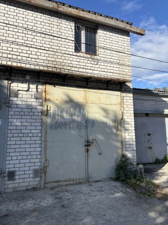 Продам гараж капитальный кирпичный двухэтажный с подвалом - фото 1