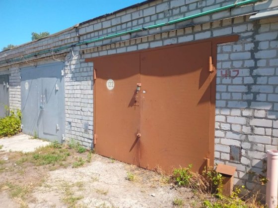 Продаж капітального цегляного гаража в кооперативі “Карбюратор” (центр міста)
