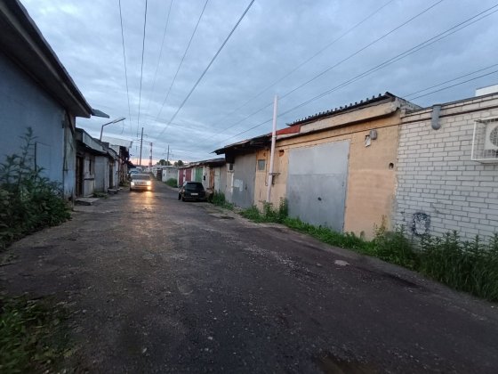 Гараж СТО Техстанція Великий ЧОТИРИ спарені Троєщина 11.6х11.4м 132квм Киев