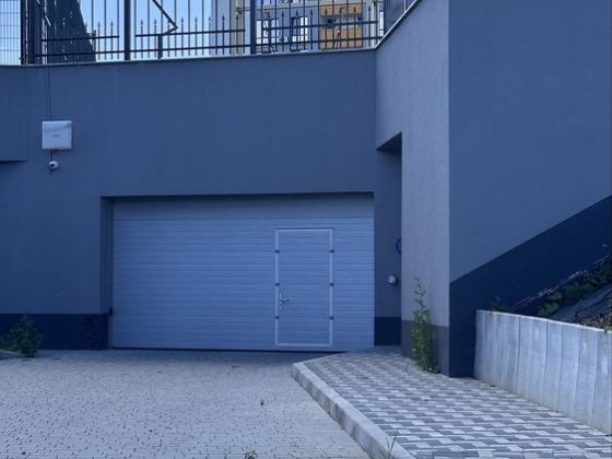 Продам паркомісце 14 м² у підземному паркінгу — вул. Бігова, 17Б Львів