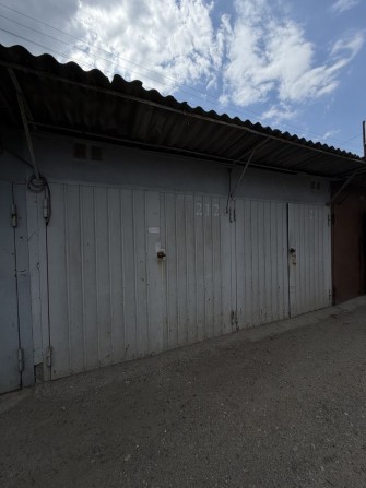 Продам 2 гаража на ильфа и петрова ( таирова) возле таировских садо и кадора - фото 1