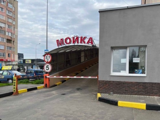 продам машиномісце в паркінгу на Сахарова Одеса